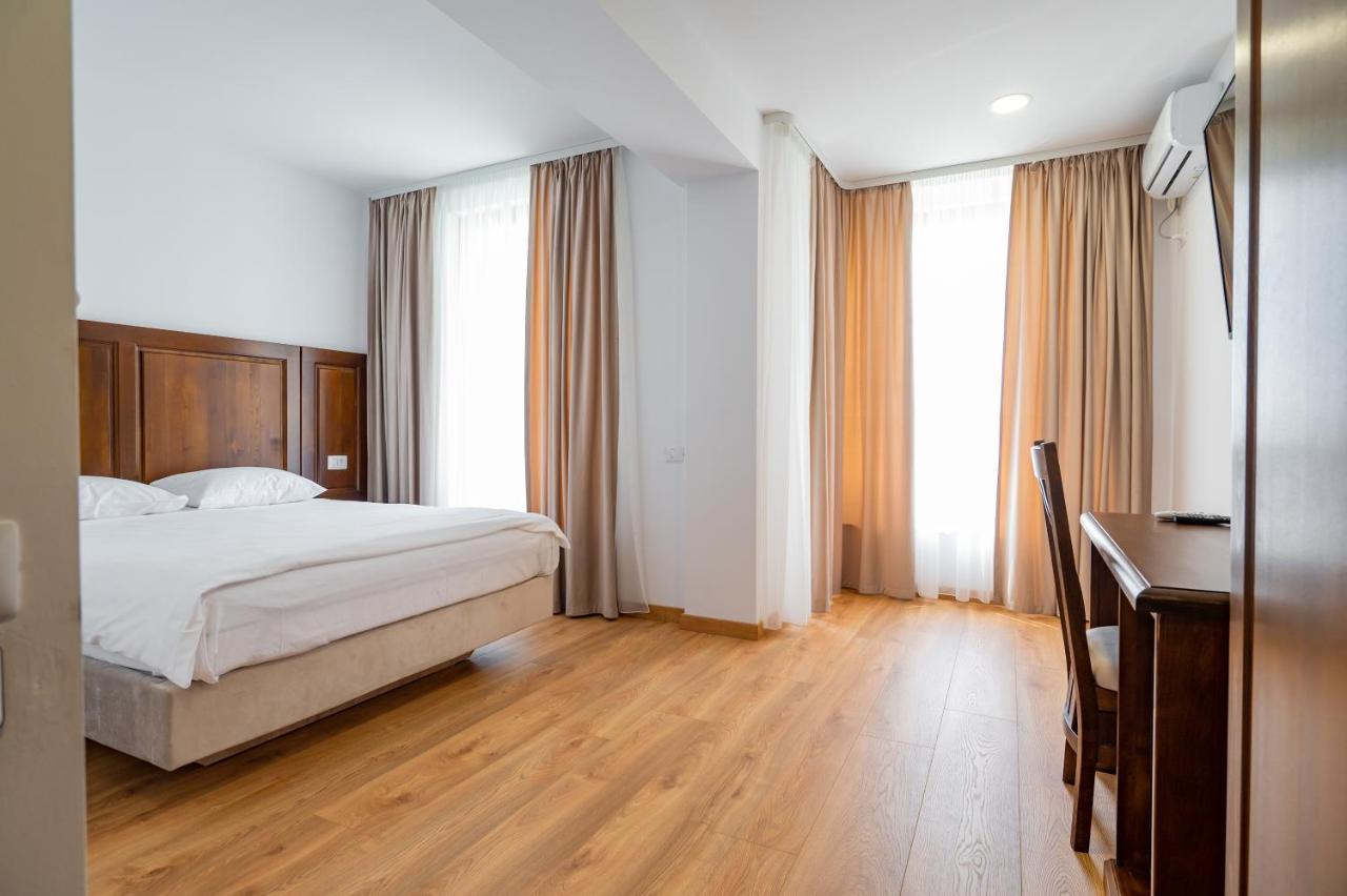 Voyager Otel Navodari Dış mekan fotoğraf