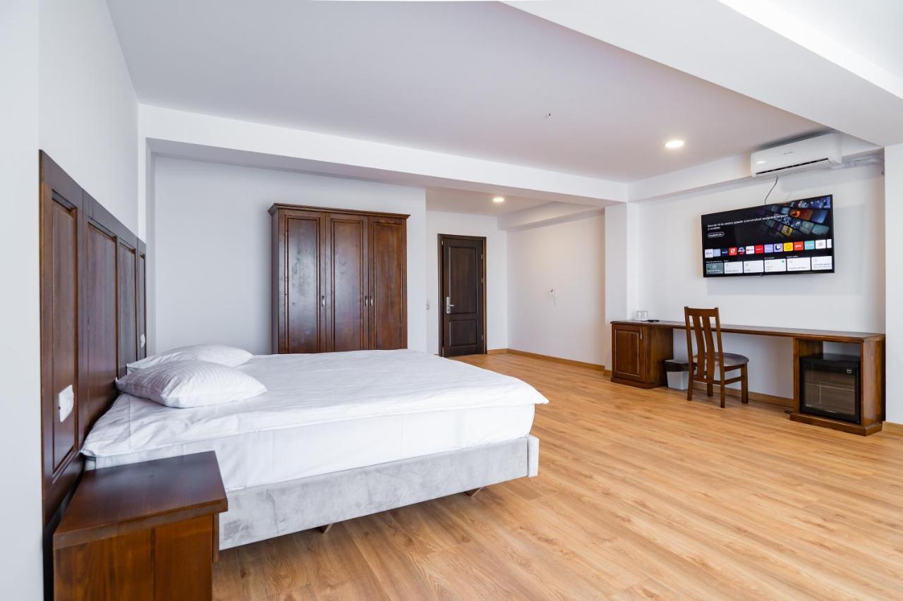 Voyager Otel Navodari Dış mekan fotoğraf