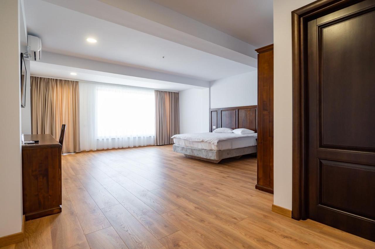 Voyager Otel Navodari Dış mekan fotoğraf