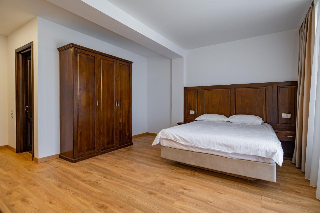 Voyager Otel Navodari Dış mekan fotoğraf