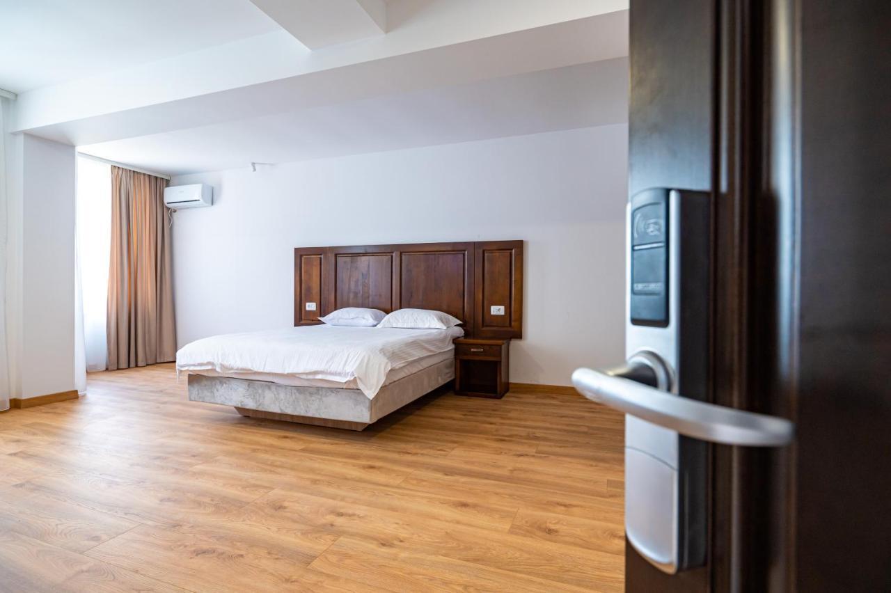 Voyager Otel Navodari Dış mekan fotoğraf