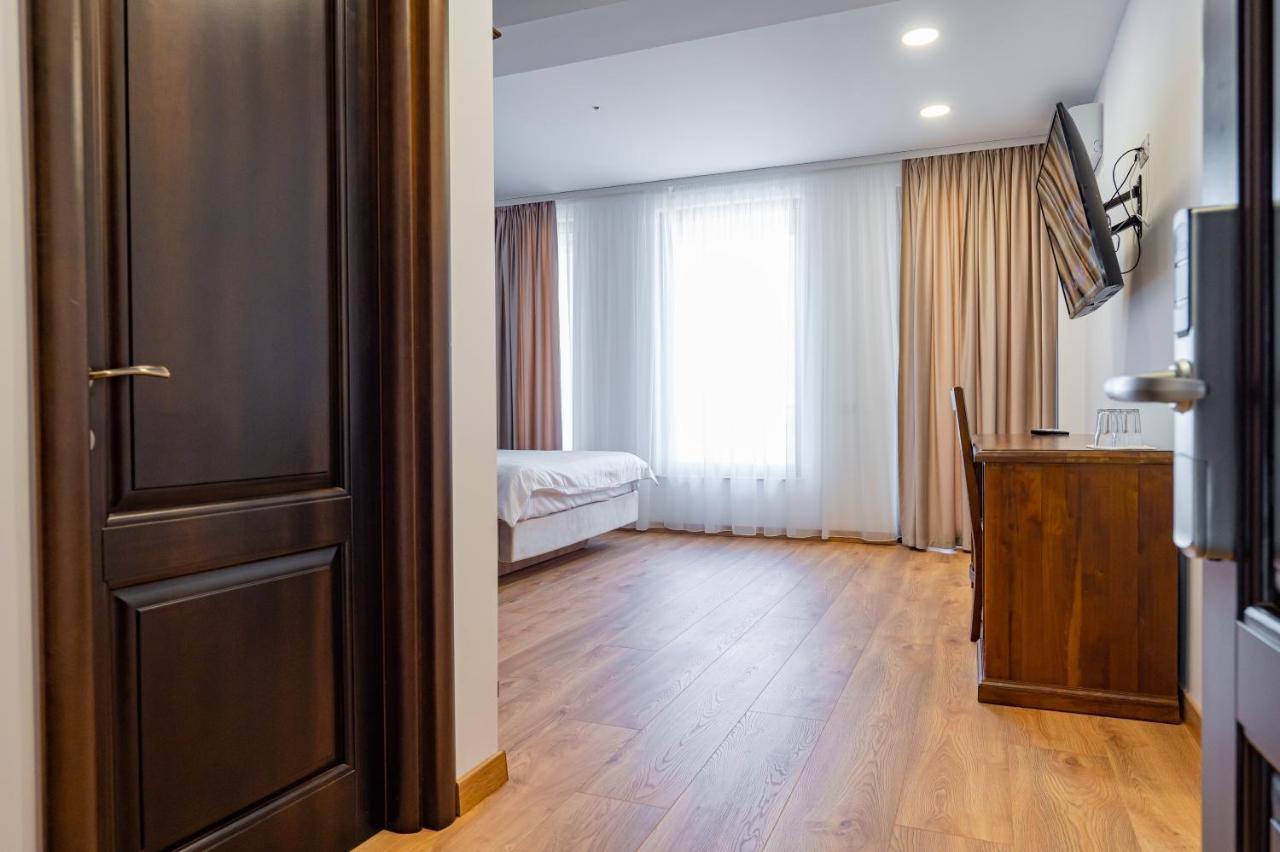Voyager Otel Navodari Dış mekan fotoğraf