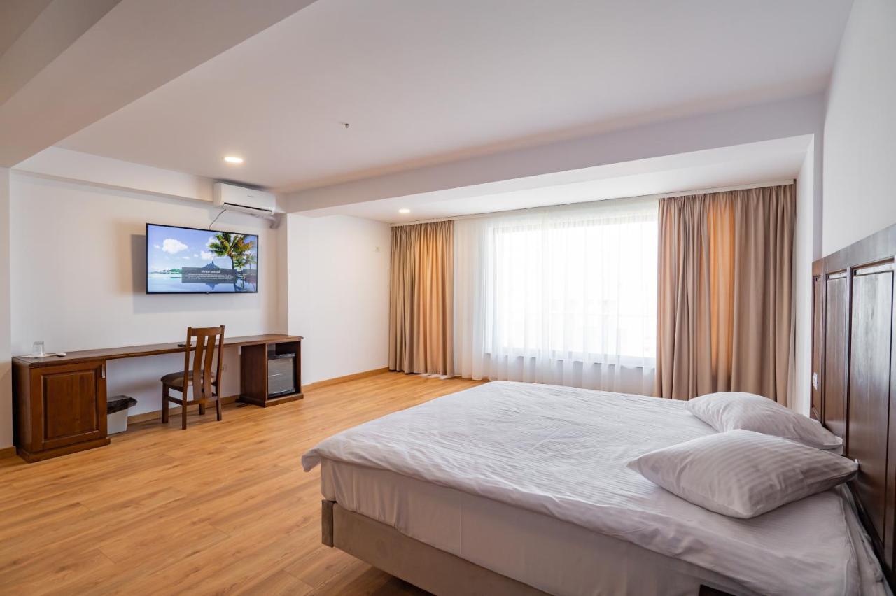Voyager Otel Navodari Dış mekan fotoğraf