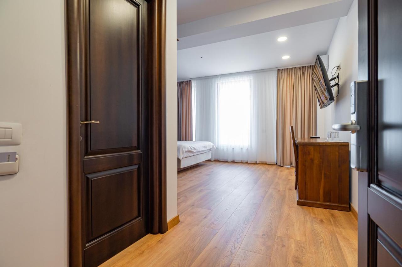 Voyager Otel Navodari Dış mekan fotoğraf