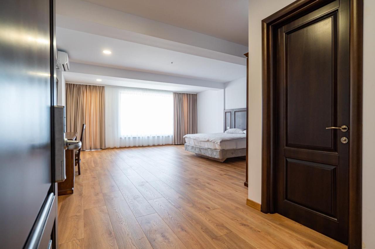 Voyager Otel Navodari Dış mekan fotoğraf